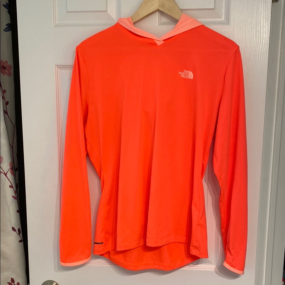 The North Face Vibrant Tangerine Pullover with hood Y2K size Large